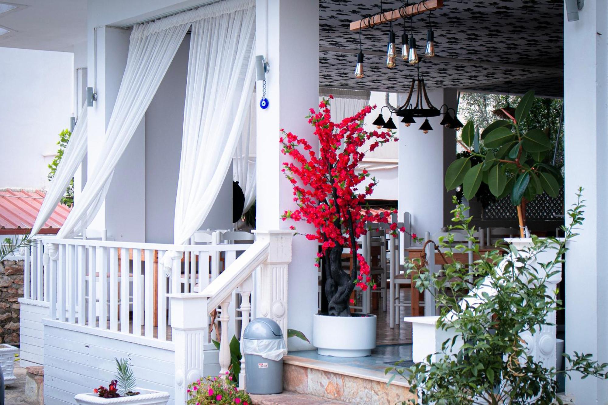 Hotel Fron ซารานเดอ ภายนอก รูปภาพ