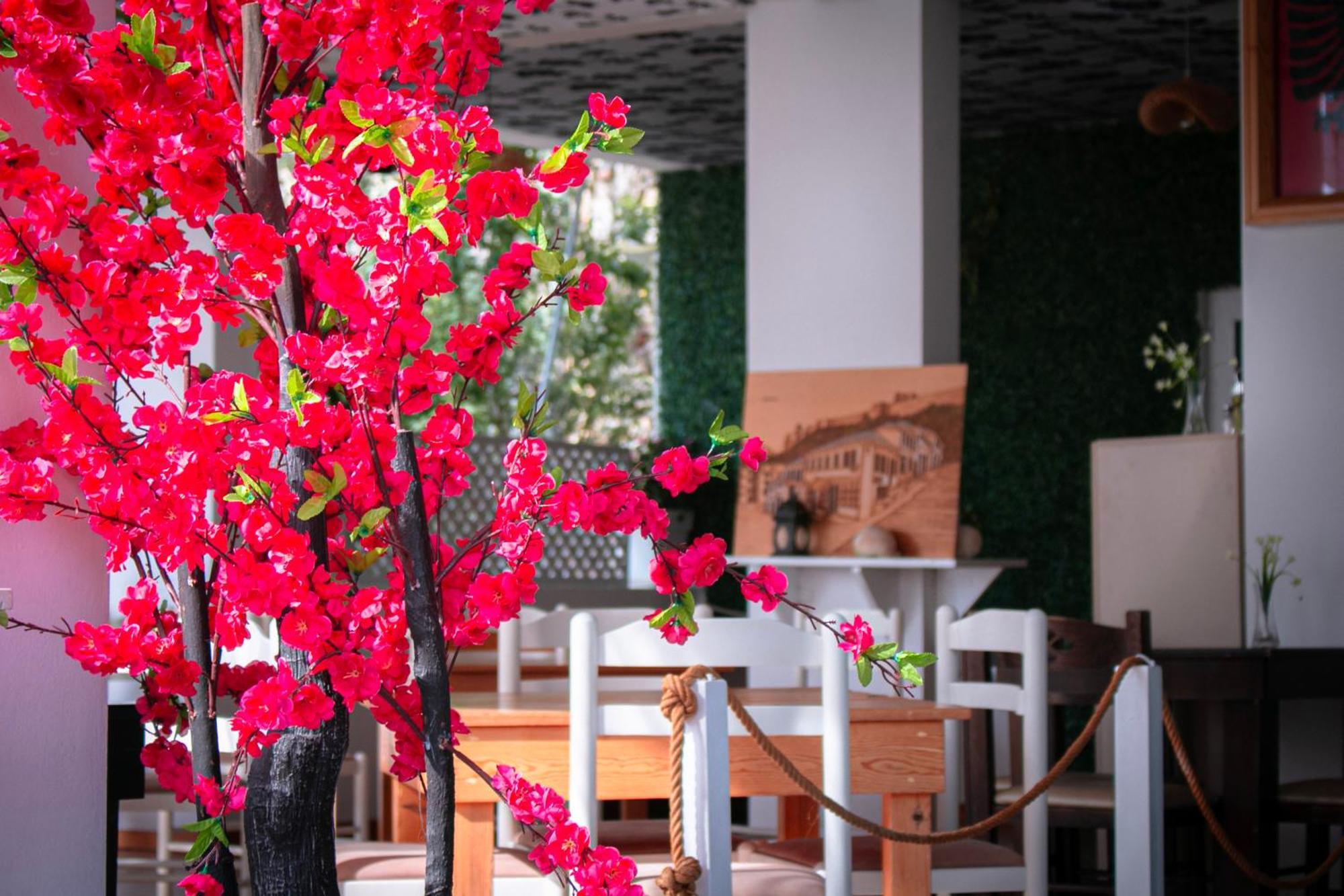 Hotel Fron ซารานเดอ ภายนอก รูปภาพ