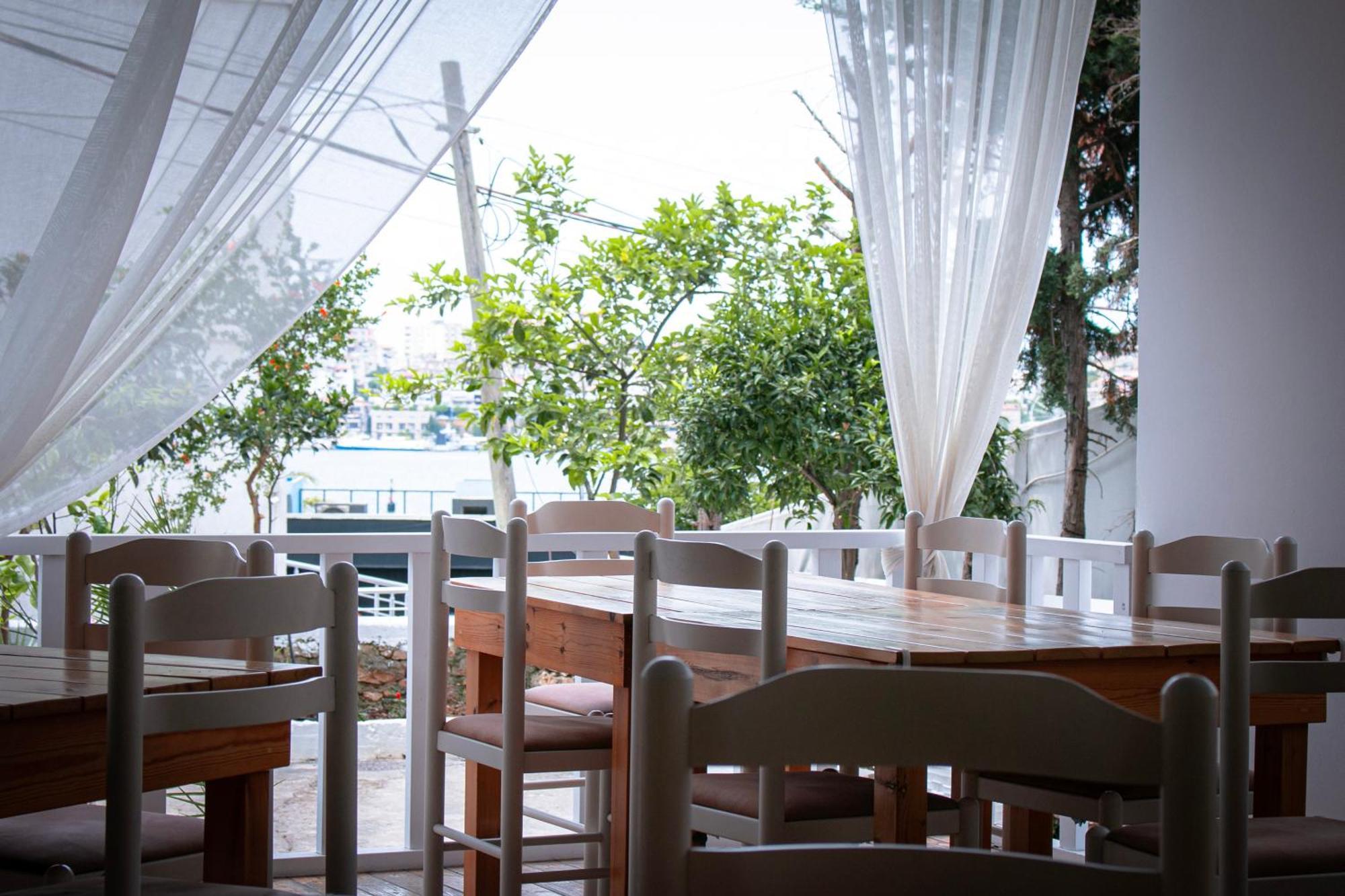Hotel Fron ซารานเดอ ภายนอก รูปภาพ